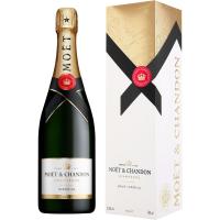 Moët & Chandon Brut Impérial in Geschenkverpackung 0,75 Ltr. Flasche 12% Vol. Moët & Chandon Brut Impérial in Geschenkverpackung 0,75 Ltr. Flasche 12% Vol.