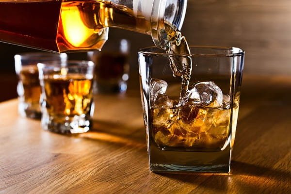 Scotch-vs-Bourbon